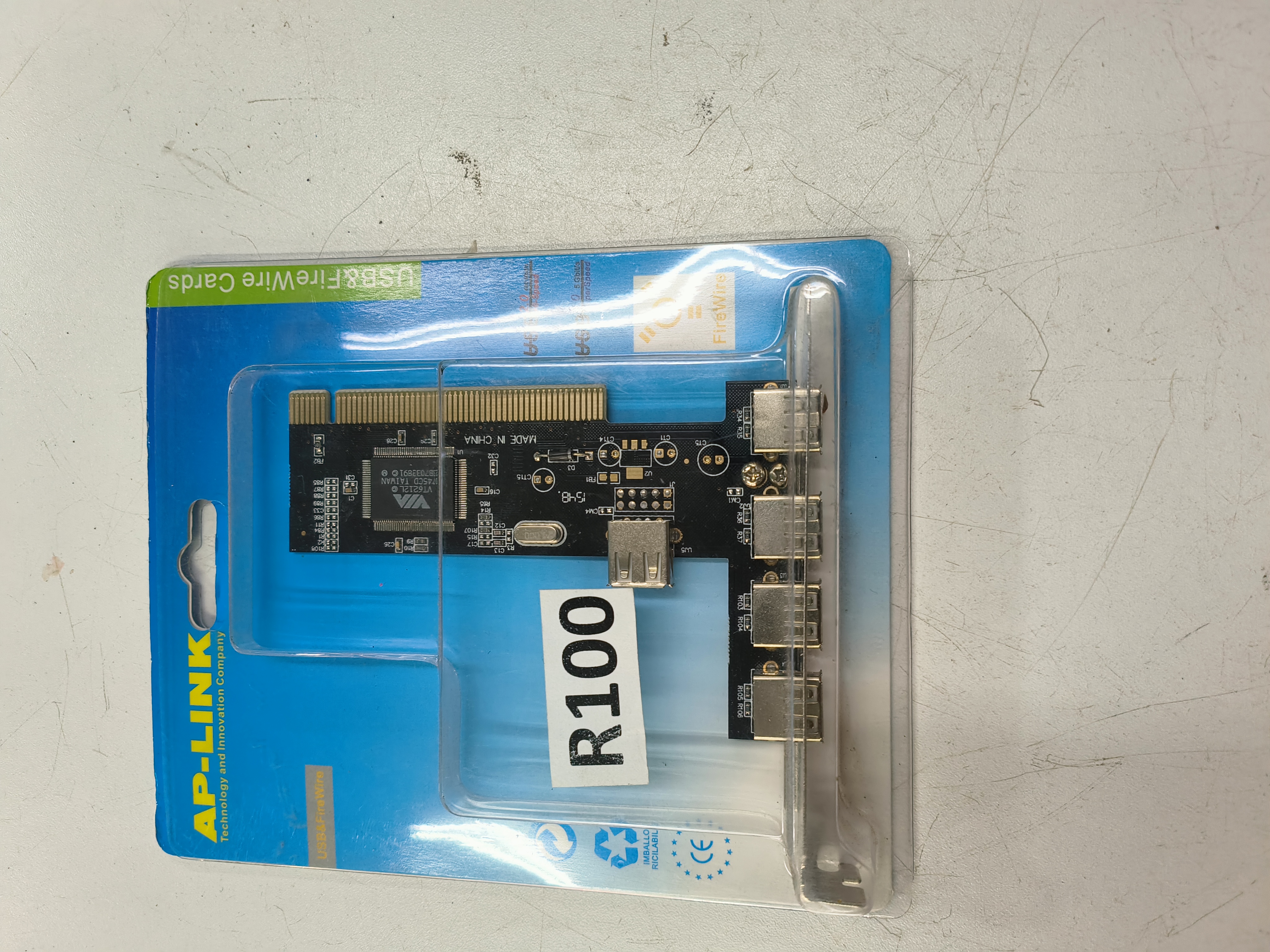 Lindy 4-port and 1 Internal USB 2.0 PCI CARD Interface Card/Adapter